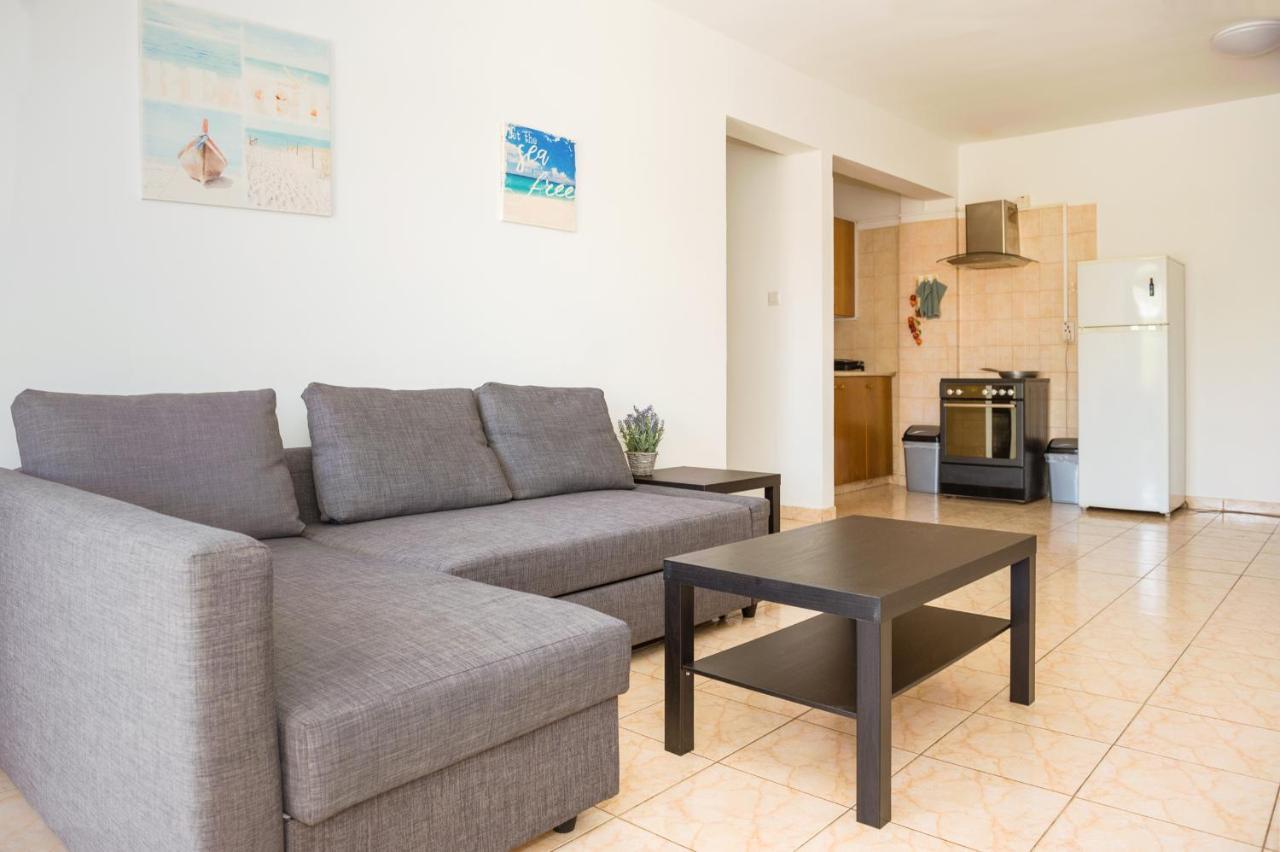 Mynapa Apartments Agia Napa Buitenkant foto