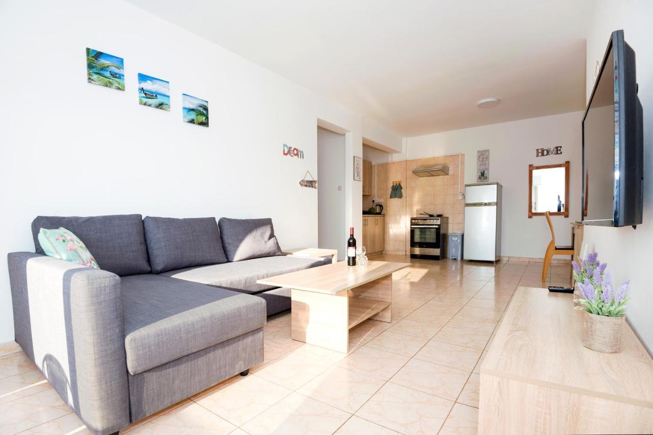 Mynapa Apartments Agia Napa Buitenkant foto